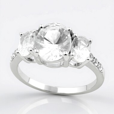 Anillo en plata con Danburita