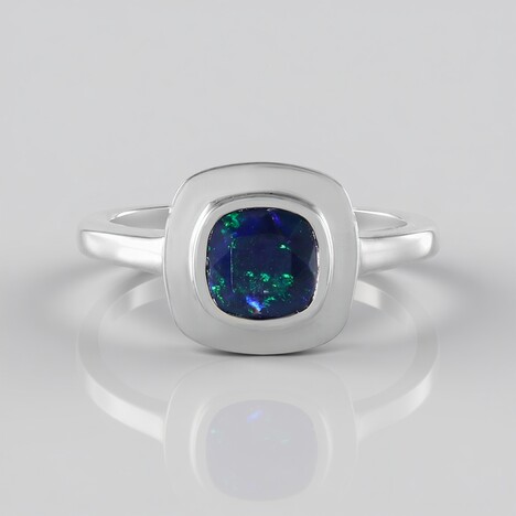 Anello in argento con Opale Mezezo
