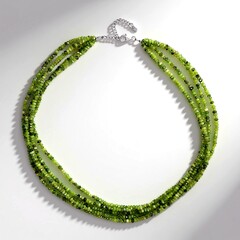 Collana in argento con Nefrite