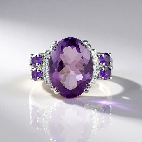 Anello in argento con Ametista