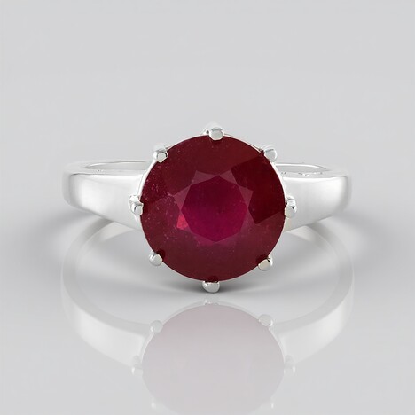 Anello in argento con Rubino Bemainty