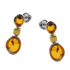 Zilveren oorbellen met Baltische barnsteen