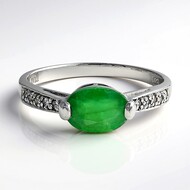 Zilveren ring met een Bahia-smaragd