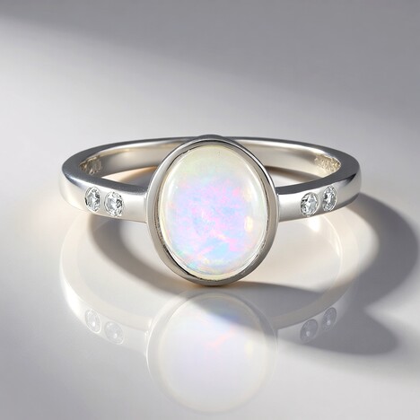 Anello in argento con Opale di Welo