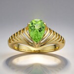 Anello in oro con Peridoto Wagogo