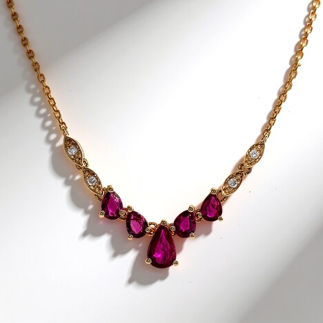 Collana in oro con Rubino Mozambico (CIRARI)
