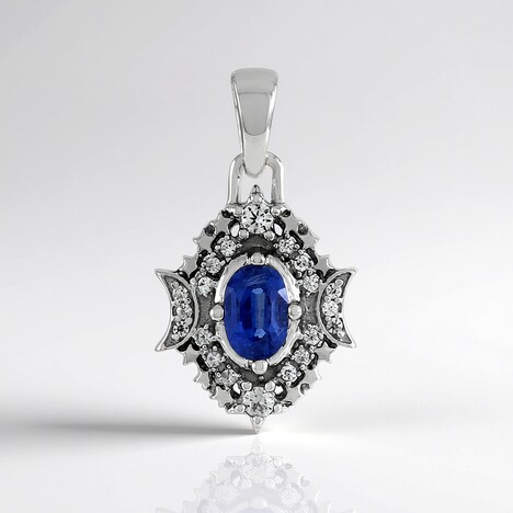 Ciondolo in argento con Cianite del Nepal