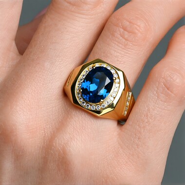 Anillo en oro con Topacio azul de Londres (CIRARI)