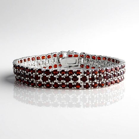 Bracciale in argento con Granato Mozambico