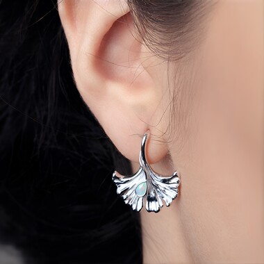 Pendientes en plata con Ópalo de Welo (MONOSONO COLLECTION)
