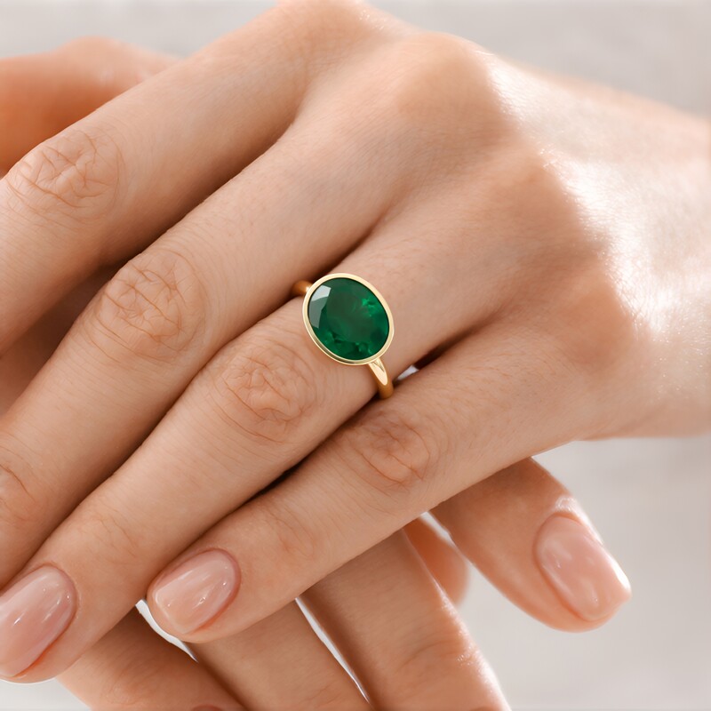 9K Zambian Emerald Gold Ring