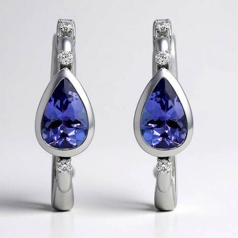 Orecchini in oro con Tanzanite AAA
