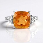 Anello in argento con Quarzo Arancione
