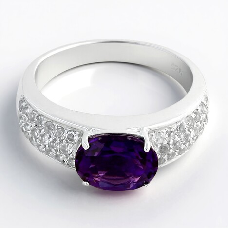 Anello in argento con Ametista