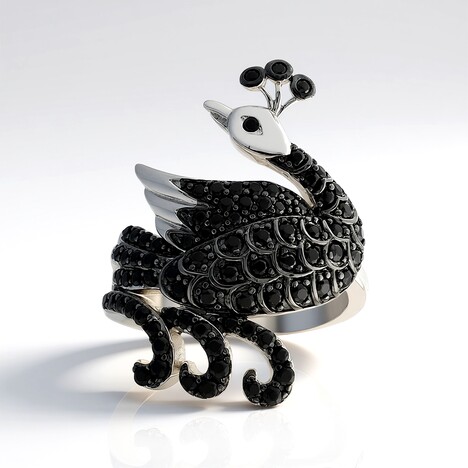 Anello in argento con Spinello Nero