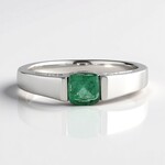 Anello in argento con Apatite Verde