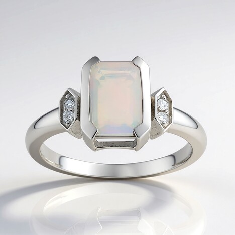 Anello in argento con Opale di Welo