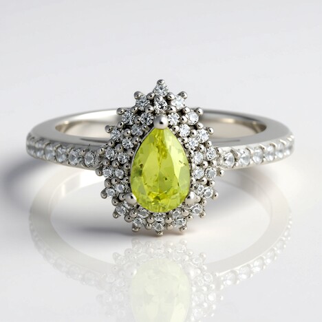 Anello in argento con Granato Mali