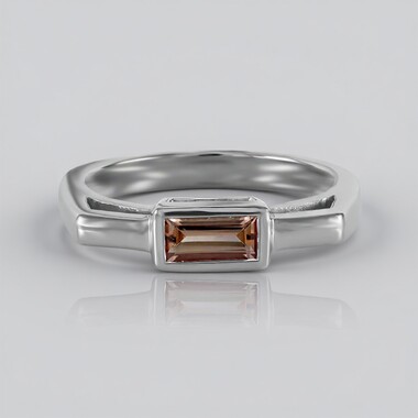 Zilveren ring met een Ouro Preto Imperial Topaz