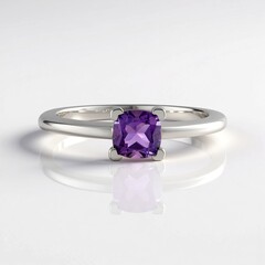 Anello in argento con Ametista Siberiana