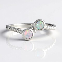 Anello in argento con Opale di Welo