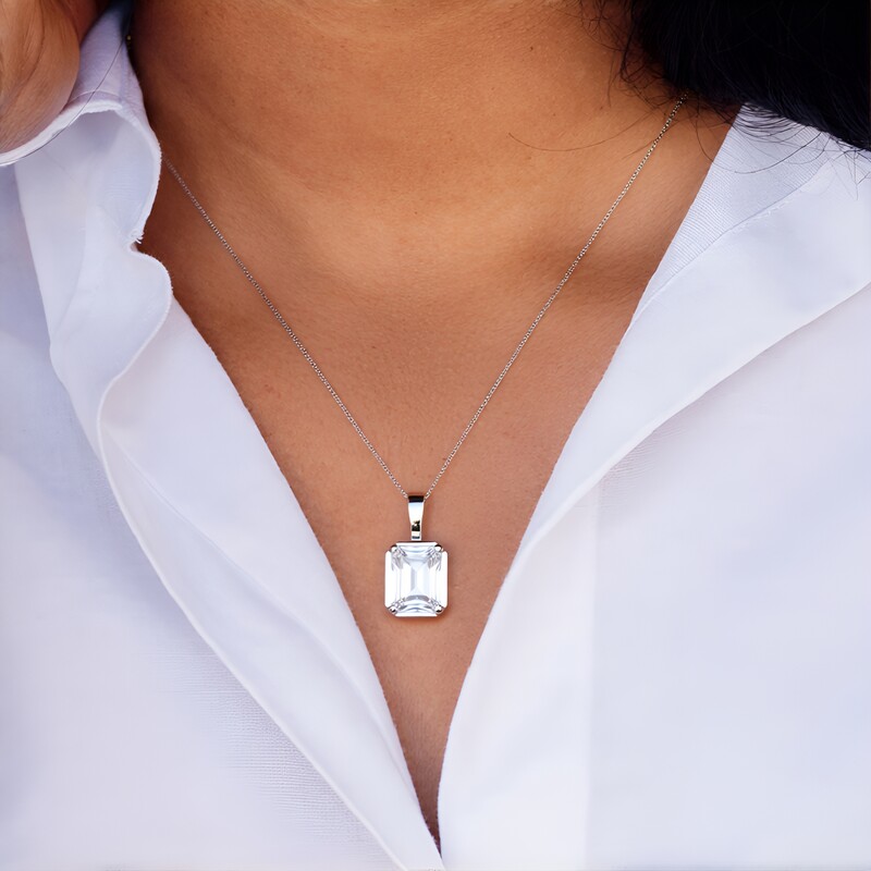 Weißer Topas-Silberanhänger