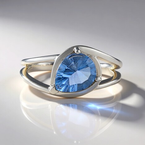 Anello in argento con Fluorite Cangiante