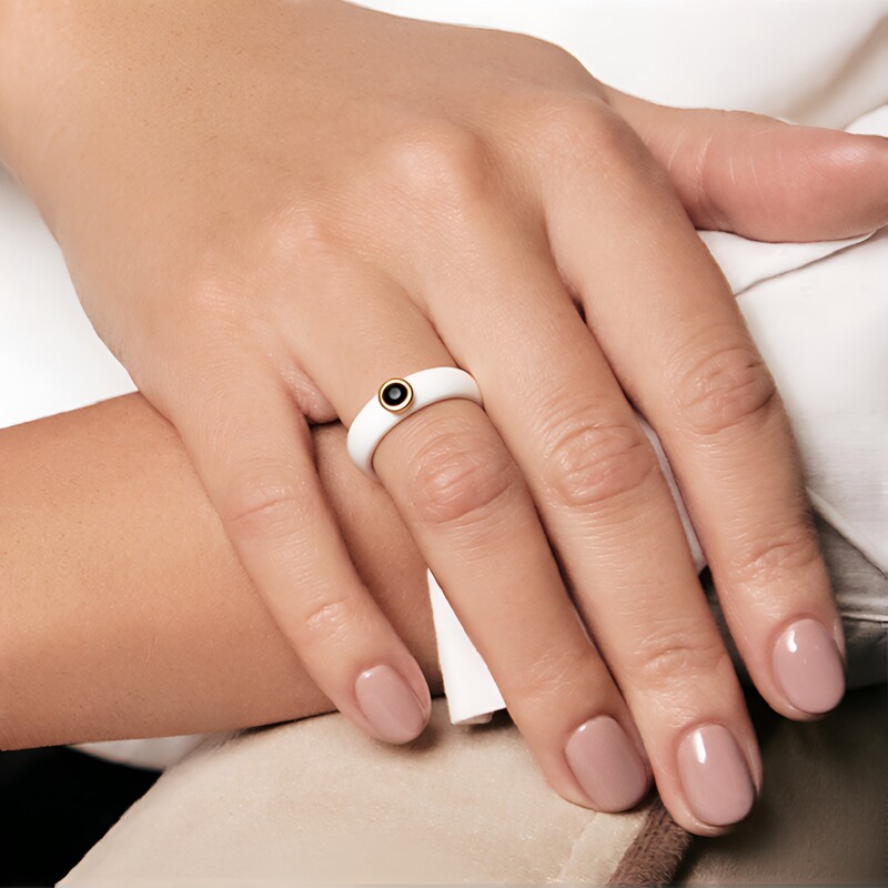 Anello in ceramica con Diamante Nero