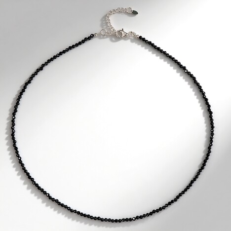 Collana in argento con Spinello Nero