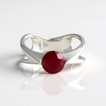 Anello in argento con Rubino del Madagascar (de Melo Essence)