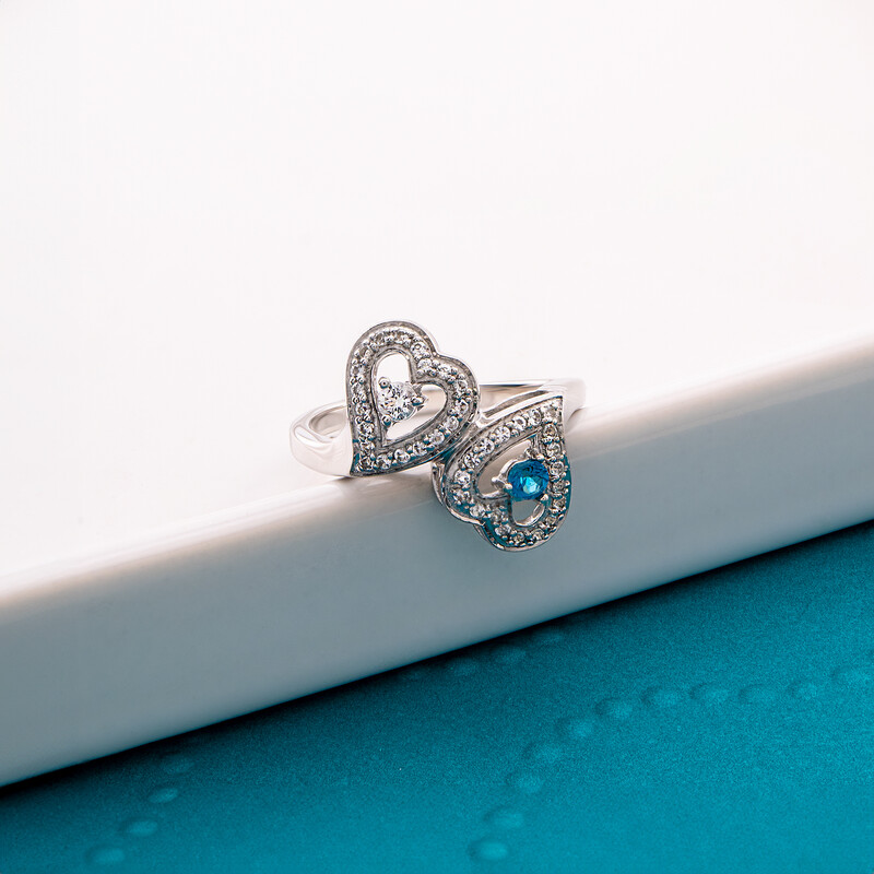 Anillo en plata con Apatita azul neón