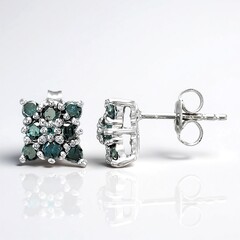 Orecchini in argento con Diamante Fancy