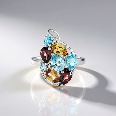 Anello in argento con Zircone Ratanakiri