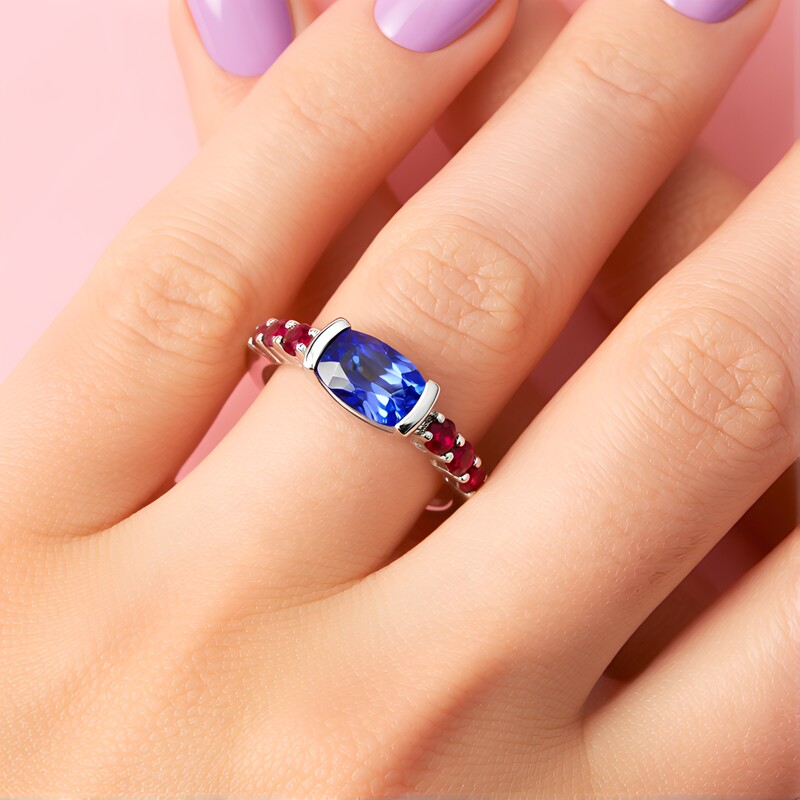 Anello in platino con Tanzanite (KM by Juwelo)