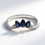 Anillo en oro con Zafiro azul Ceylon (CIRARI)