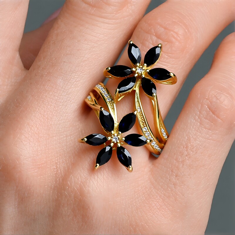 Anello in argento con Zaffiro Nero