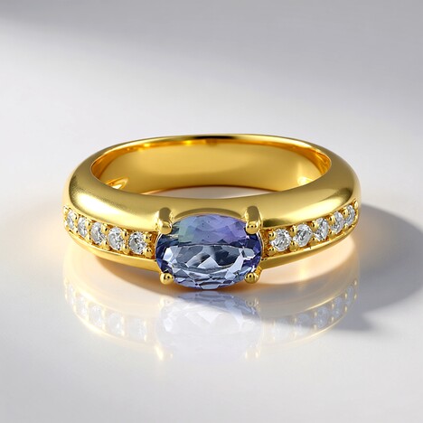 Anello in argento con Tanzanite