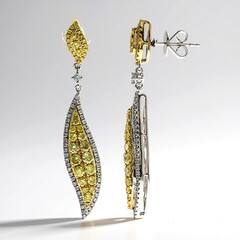 Orecchini in oro con Diamante Giallo SI2 (CIRARI)