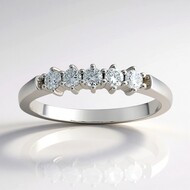 Anillo en oro con Diamante SI2 (H) (de Melo Gold)