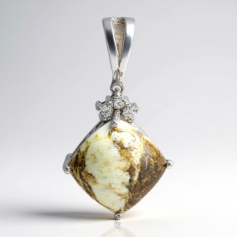 Ciondolo in argento con Magnesite