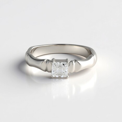 Anello in argento con Zircone
