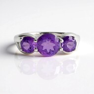 Anello in argento con Ametista Siberiana (de Melo Essence)