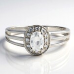 Anello in argento con Zircone