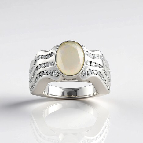 Anello in argento con Opale di Welo (de Melo Essence)