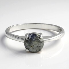 Anello in argento con Spectrolite