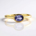 Anello in argento con Tanzanite (Adela Silber)