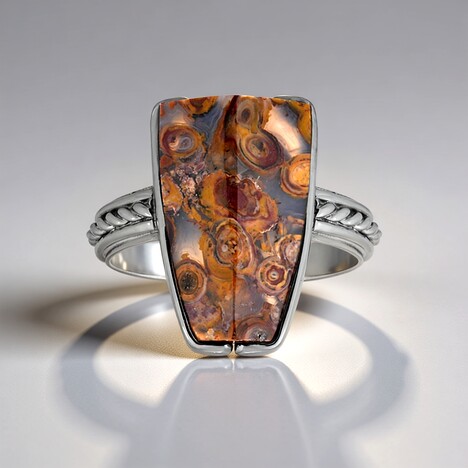 Anello in argento con Legno di Palma Pietrificato (Bali Barong)