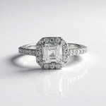 Anello in argento con Zircone