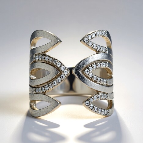 Anello in argento con Zircone