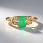 Anello in argento con Smeraldo Russo (Adela Silber)